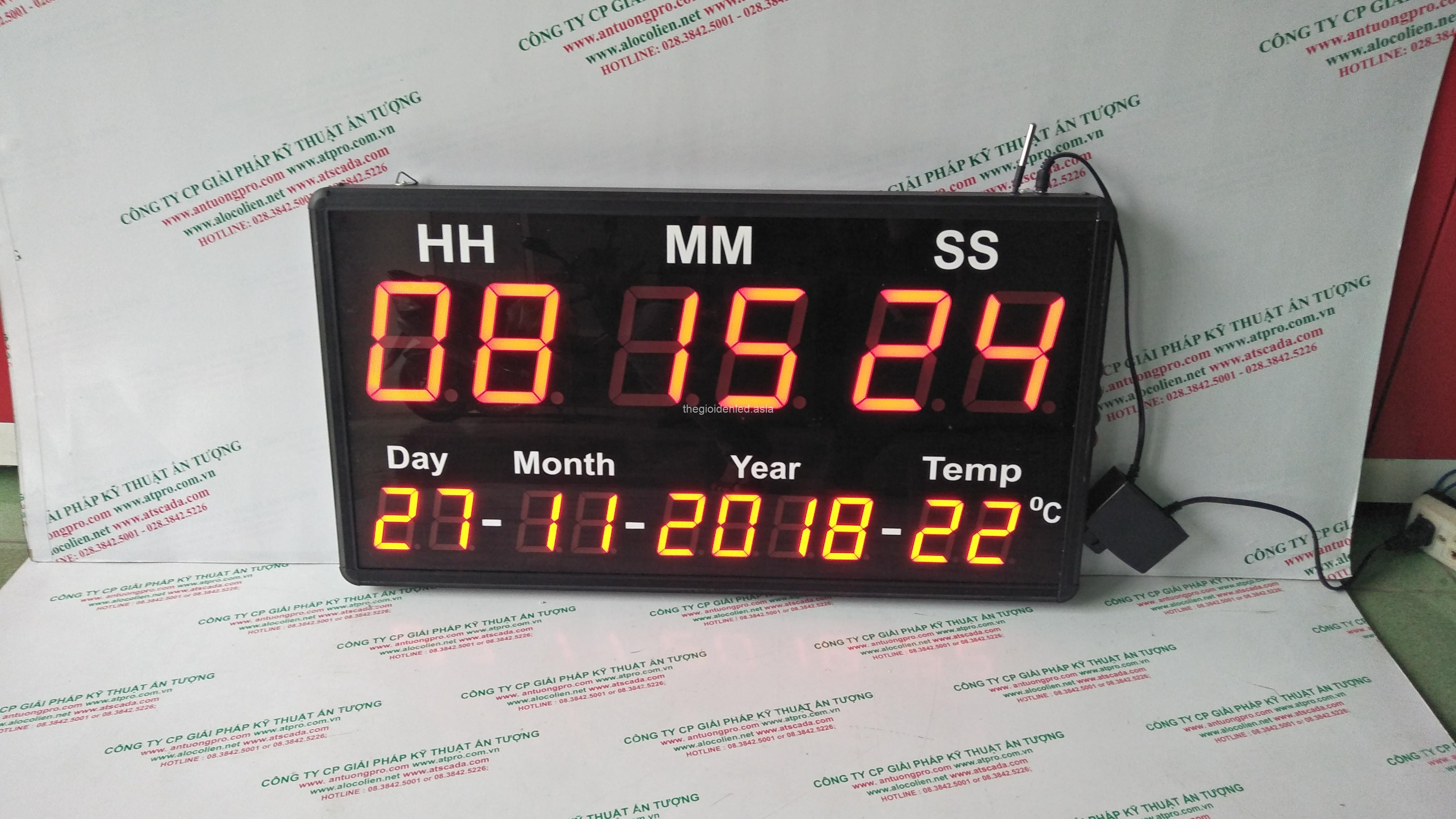 Đồng hồ LED hiển thị thời gian treo tường 16 số giá tốt